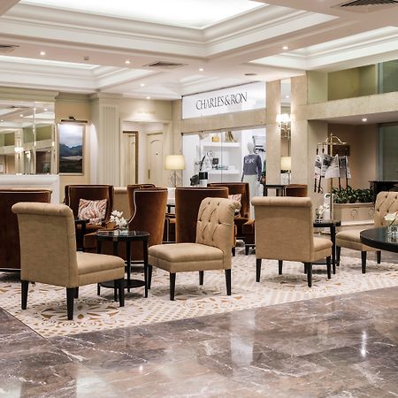 Corinthia Palace Malta Attard Exterior photo Lobby
