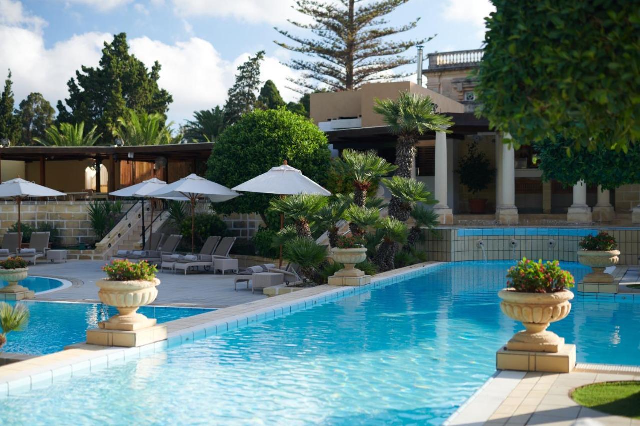 Corinthia Palace Malta Attard Exterior photo Pool at the Grand Resort