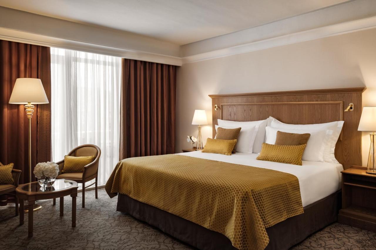 Corinthia Palace Malta Attard Exterior photo Deluxe room