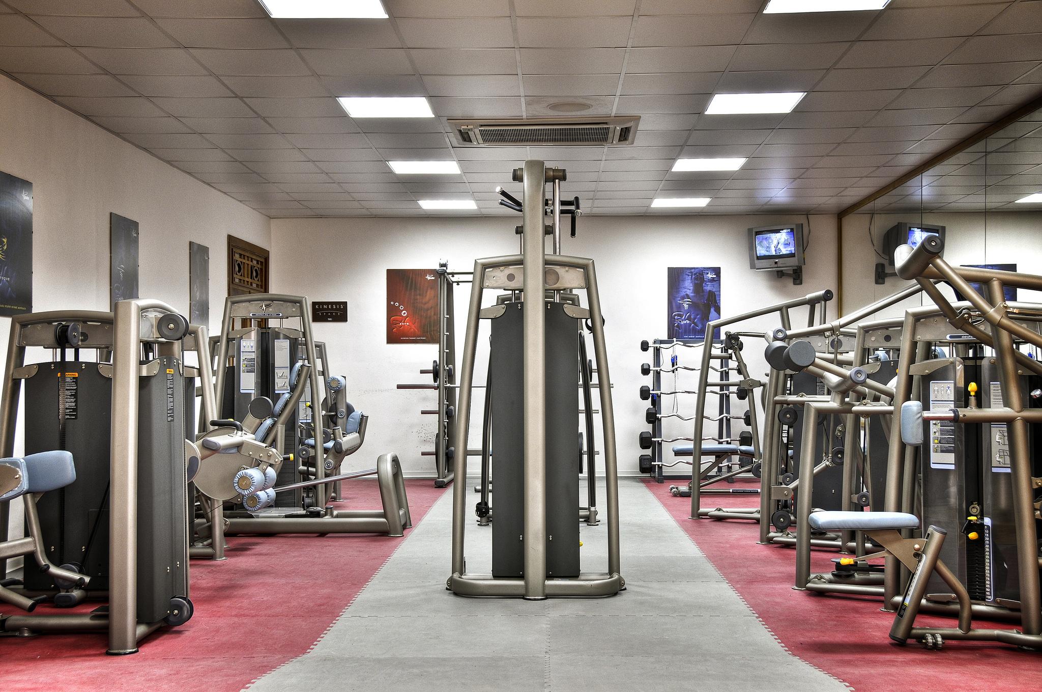 Corinthia Palace Malta Attard Exterior photo The gym at the London Marriott Hotel, Kensington