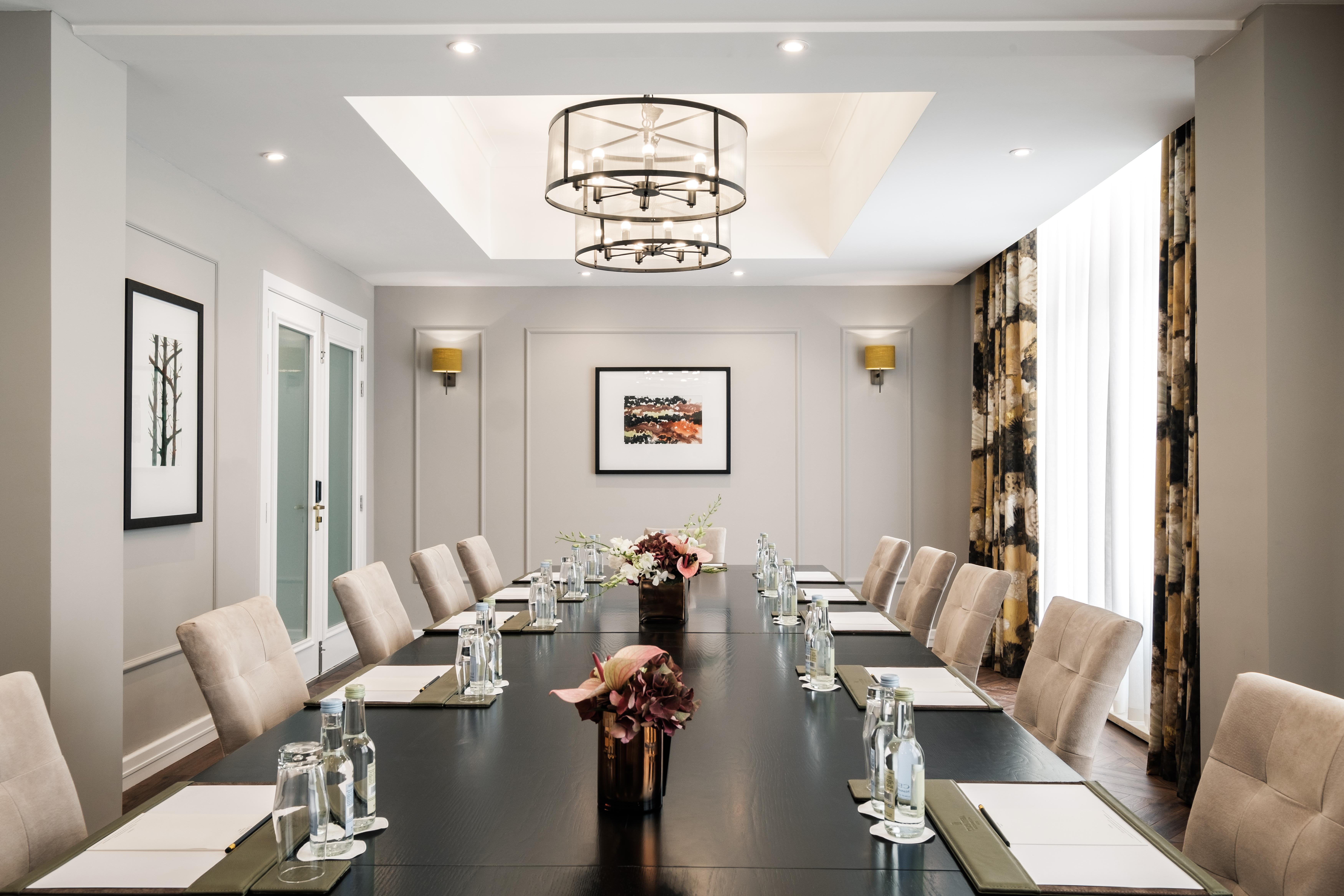 Corinthia Palace Malta Attard Exterior photo Boardroom at The Westin Palace, Madrid
