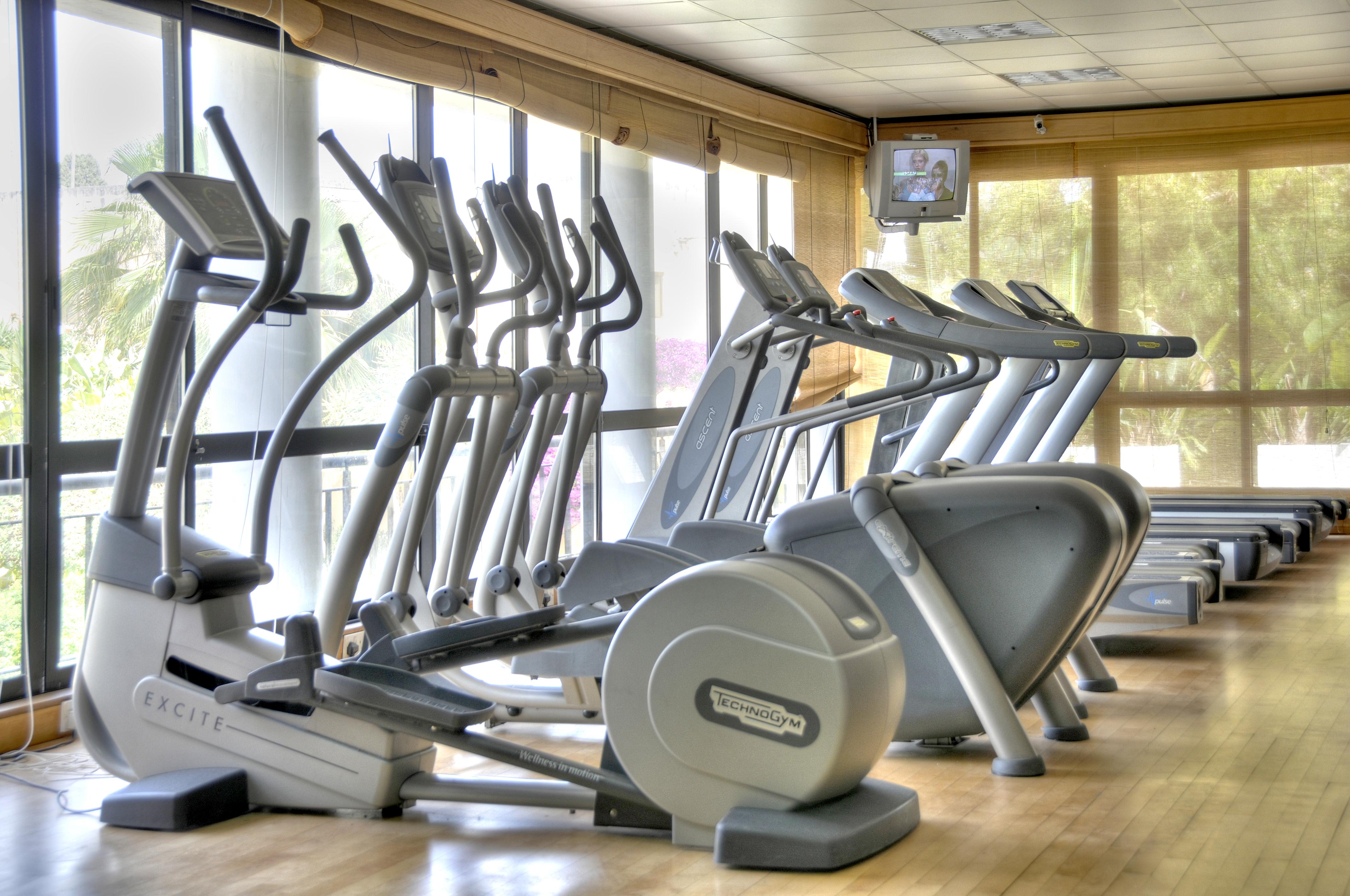 Corinthia Palace Malta Attard Exterior photo Elliptical cross trainer