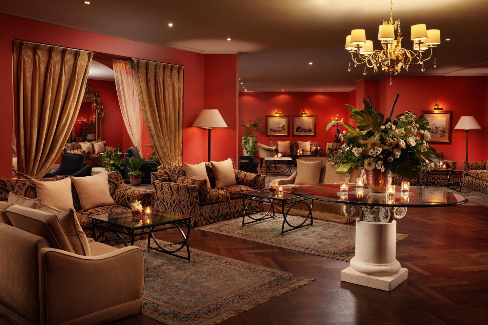 Corinthia Palace Malta Attard Exterior photo The lobby of the hotel